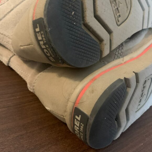 Sorel Tan Boots Youth Size 1 - Picture 9 of 9